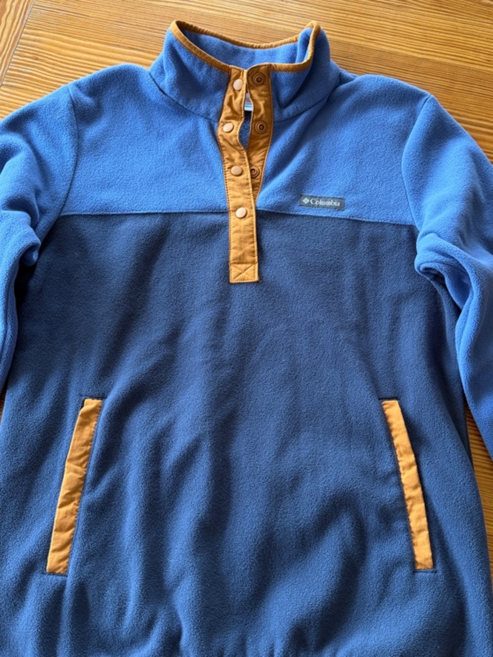 Columbia Blue Two-Tone Fleece Pullover with Tan Trim